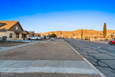 3522 Altura Ave unit C, El Paso, TX 79930 - photo 2