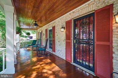 5001 King Solomon Dr, Annandale, VA 22003 - photo 4