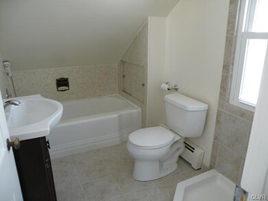 650 E Main St, Macungie, PA 18062 - photo 5