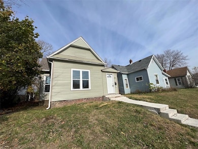 1124 W 3rd St, Anderson, IN 46016 - photo 2