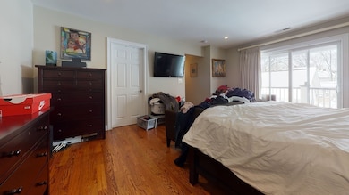 402 Parker St unit 402, Newton Center, MA 02459 - photo 6