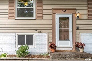 5608 Taylor Ct, Davenport, IA 52806 - photo 4