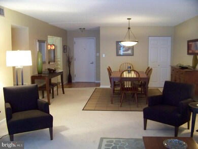 20828 Valley Forge Cir unit 828, King of Prussia, PA 19406 - photo 5