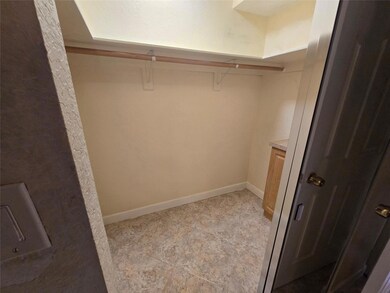 3531 NW 50th Ave unit 609, Lauderdale Lakes, FL 33319 - photo 4