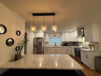 173 South St, Danbury, CT 06810 - photo 6