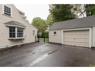 411 South St, Portsmouth, NH 03801 - photo 3