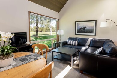 57279 Overlook Rd unit 9, Sunriver, OR 97707 - photo 5