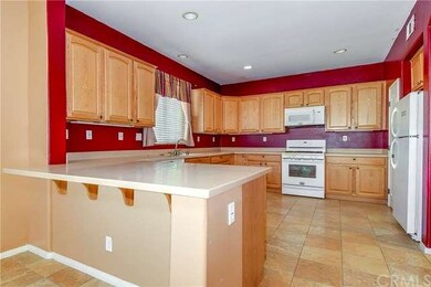 Sturdy Quartz counter tops.