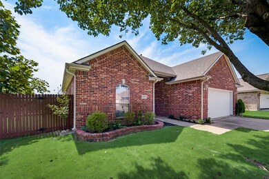 8308 Crystal Ln, North Richland Hills, TX 76182 - photo 3