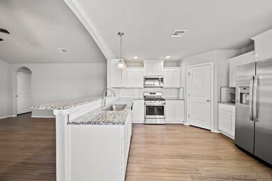 8797 S 256th East Place, Broken Arrow, OK 74014 - photo 4