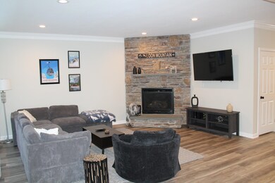 140A Woodland Loop unit 140A, Lincoln, NH 03251 - photo 3