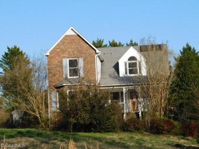 1315 Willow Downs Ct, Asheboro, NC 27205 - photo 2