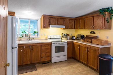 76 Eagle Dr, Rochester, NH 03868 - photo 6