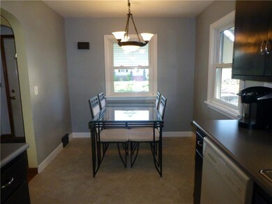 Dining area in kitchen