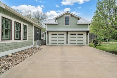 909 Hawthorn Ln, Fredericksburg, TX 78624 - photo 5