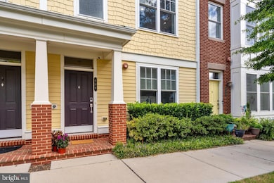 608 E Alexandria Ave, Alexandria, VA 22301 - photo 2