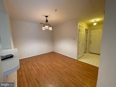 2205 Falls Gable Ln unit O, Baltimore, MD 21209 - photo 6