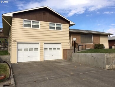 305 NW Ingram Ln, Pendleton, OR 97801 - photo 3