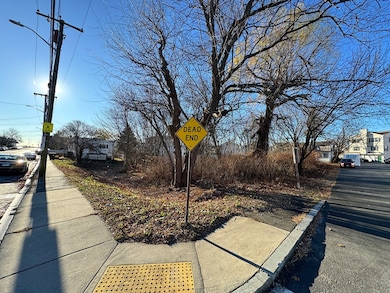 6 and 14 Beverly, Revere, MA 02149 - photo 2