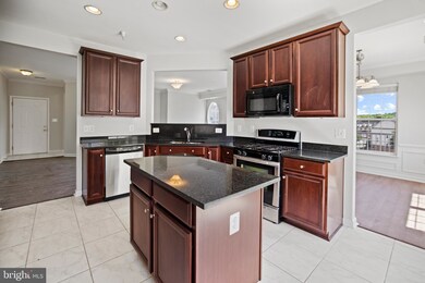 9722 Holmes Place unit 405, Manassas Park, VA 20111 - photo 2