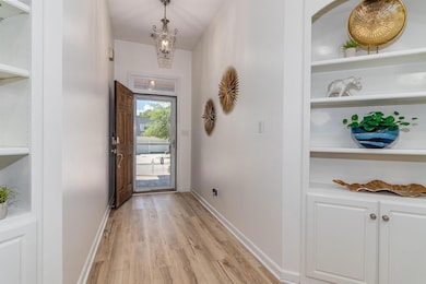 6-web-or-mls-2078 MAGNOLIA PKWY (c)-