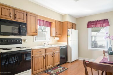 3425-Sylvan-Rd-Lansing-MI-48917-3
