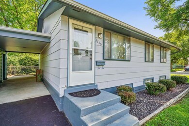 40-web-or-mls-3330-balford-square-s