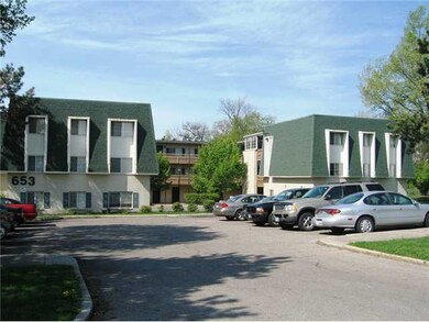 667 Brent Blvd, Columbus, OH 43228 - photo 4