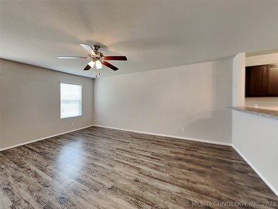 2914 E Pittsburg St, Broken Arrow, OK 74014 - photo 6