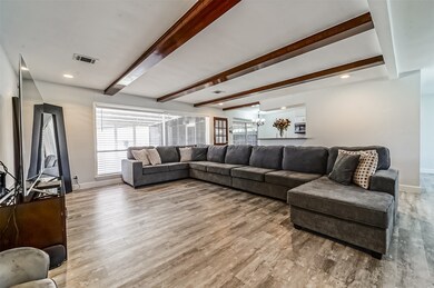 8206 Garden Parks Dr, Houston, TX 77075 - photo 5