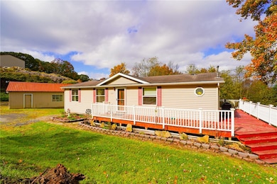 204 Hollowvue Rd, Wampum, PA 16157 - photo 4