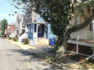 Thames Street intersects at the bottom of Dean. Vi