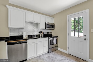 8 Octant Way, Middle River, MD 21220 - photo 7