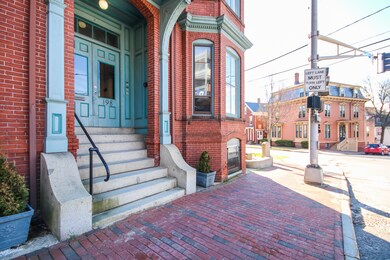 198 High St Portland - 2Frnt