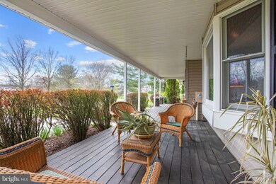 329 Kingston Cir, Sykesville, MD 21784 - photo 4