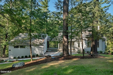 79 Cole Ln, Troy, NY 12180 - photo 4