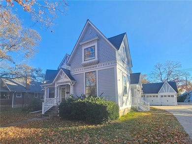 230 W 4th Ave, Garnett, KS 66032 - photo 2