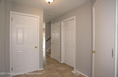 _RMJ3308 foyer