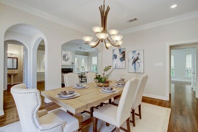 Exquisite Formal Dining