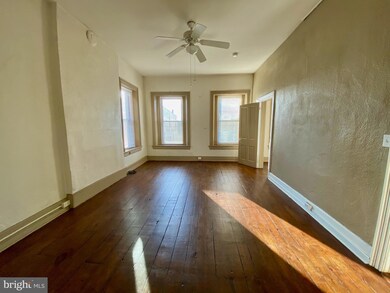 40 S Main St unit 3, Chambersburg, PA 17201 - photo 2