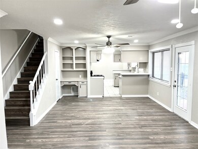 11431 Kirkvalley Dr, Houston, TX 77089 - photo 6