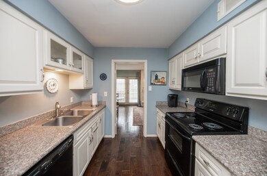 10262 Longmont Dr unit 41/4, Houston, TX 77042 - photo 4