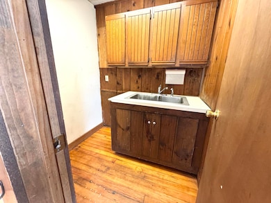 2072 N Main St, Londonderry, VT 05148 - photo 4