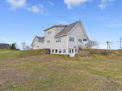 CAM05521G0-PR0042-STILL010