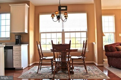 26190 Murrey Dr, Chantilly, VA 20152 - photo 6