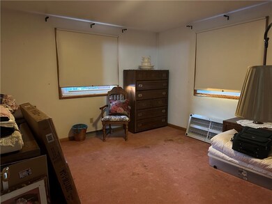 900 Lewis Ave, Jeannette, PA 15644 - photo 6