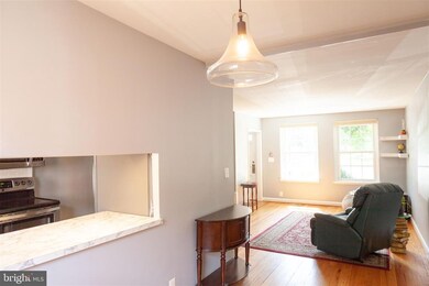 3328 S Wakefield St unit B, Arlington, VA 22206 - photo 5