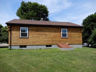 94 Paxton Rd, Spencer, MA 01562 - photo 4
