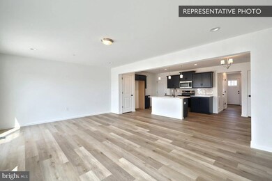 8104 Julian Dr, Bloomsburg, PA 17815 - photo 3