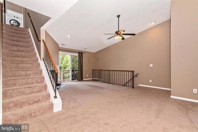 20060 Appledowre Cir, Germantown, MD 20876 - photo 7